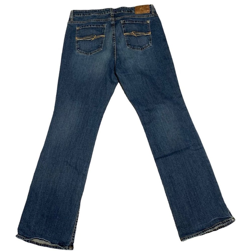 Thre3 Clothing Co Bootcut Leg Jeans Women's Size 14 Blue Mid Rise - Picture 2 of 5